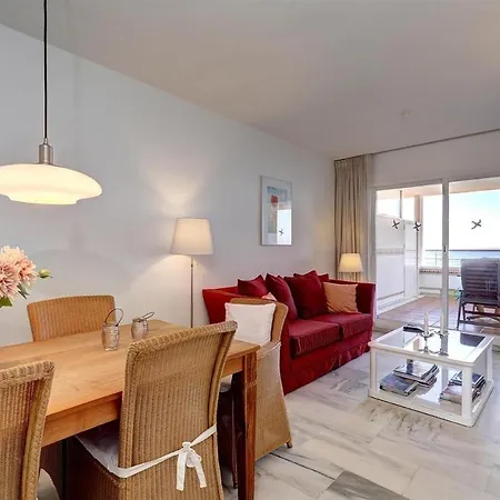 Boulevard 302 Apartment *